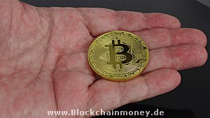 Bitcoin Hand - Blockchainmoney Fotos